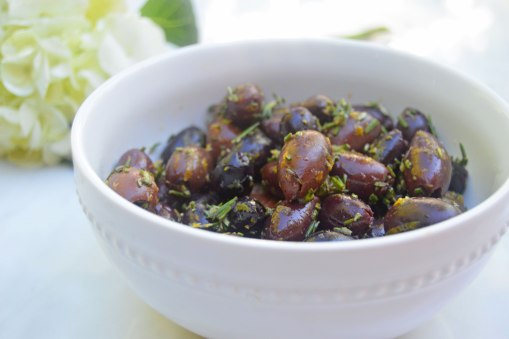 marinated kalamata olives